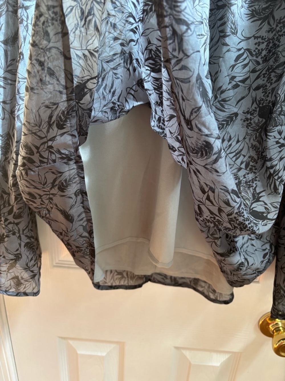 Melloday Sheer Lined Bluish/Gray Mock-neck Top w/ Black Floral, Size XL, NWT - Picture 3 of 4